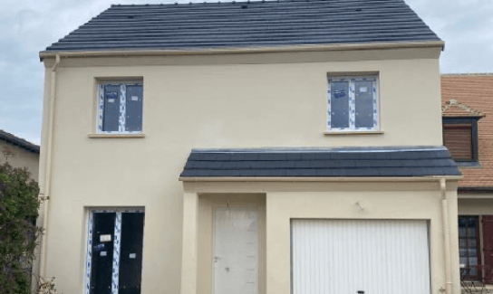 R+1 AVEC GARAGE INTÉGRÉ