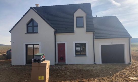 R+C AVEC GARAGE ACCOLÉ